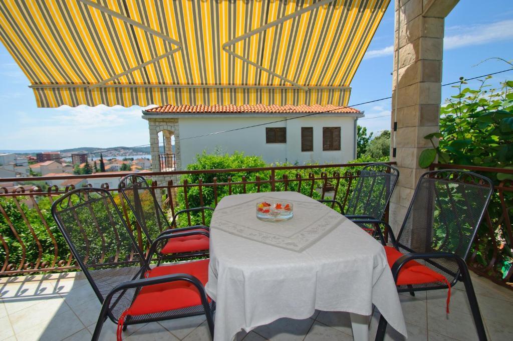 Hella Apartments Trogir Eksteriør billede