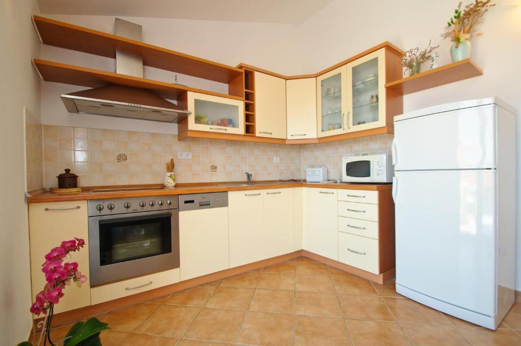 Hella Apartments Trogir Eksteriør billede